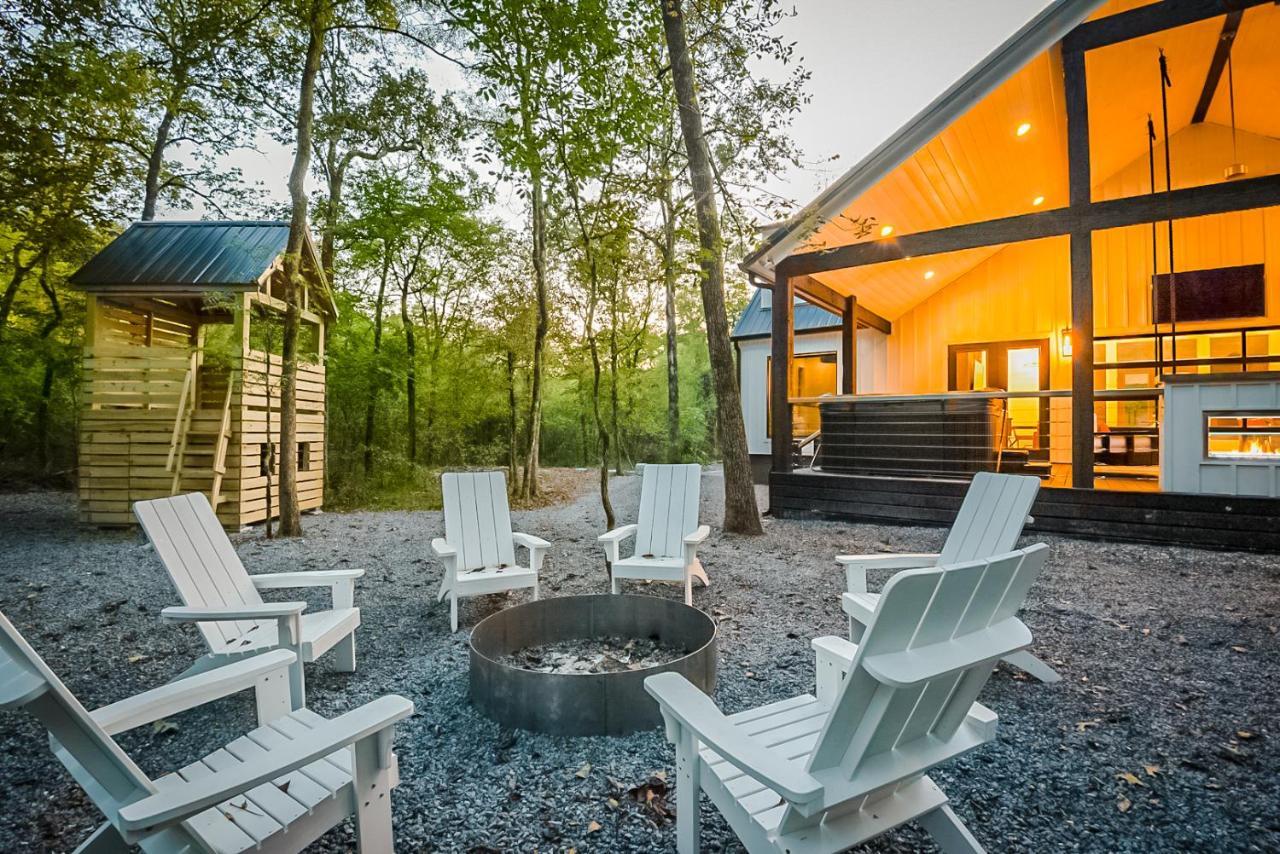 "The Barndo" 4Br Luxury Cabin, Hot Tub, Fire Pit, Bunks, Arcades, Playhouse! Брокен-Боу Экстерьер фото