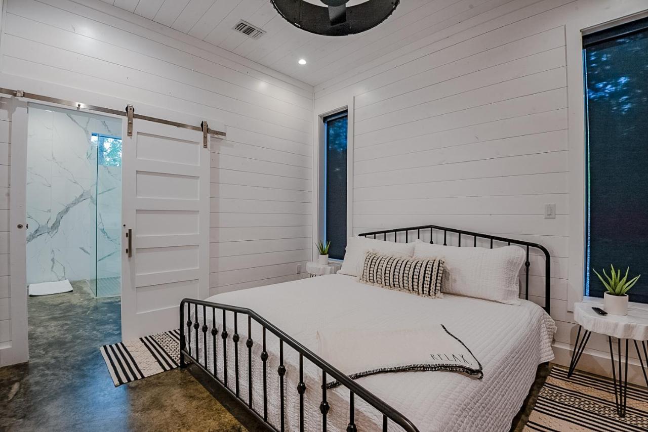 "The Barndo" 4Br Luxury Cabin, Hot Tub, Fire Pit, Bunks, Arcades, Playhouse! Брокен-Боу Экстерьер фото
